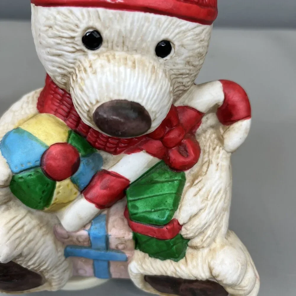 Vintage Christmas Musical Windup Turning Ceramic Polar Bear Music Box Toyland